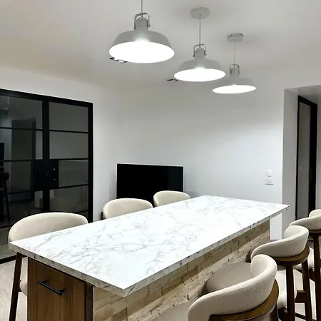 Contemporary 2br In With Netflix * פריז