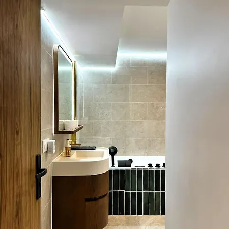 Contemporary 2br In With Netflix דירה פריז