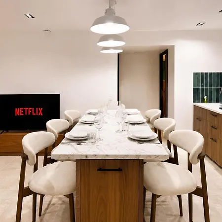 Contemporary 2br In With Netflix Appartamento